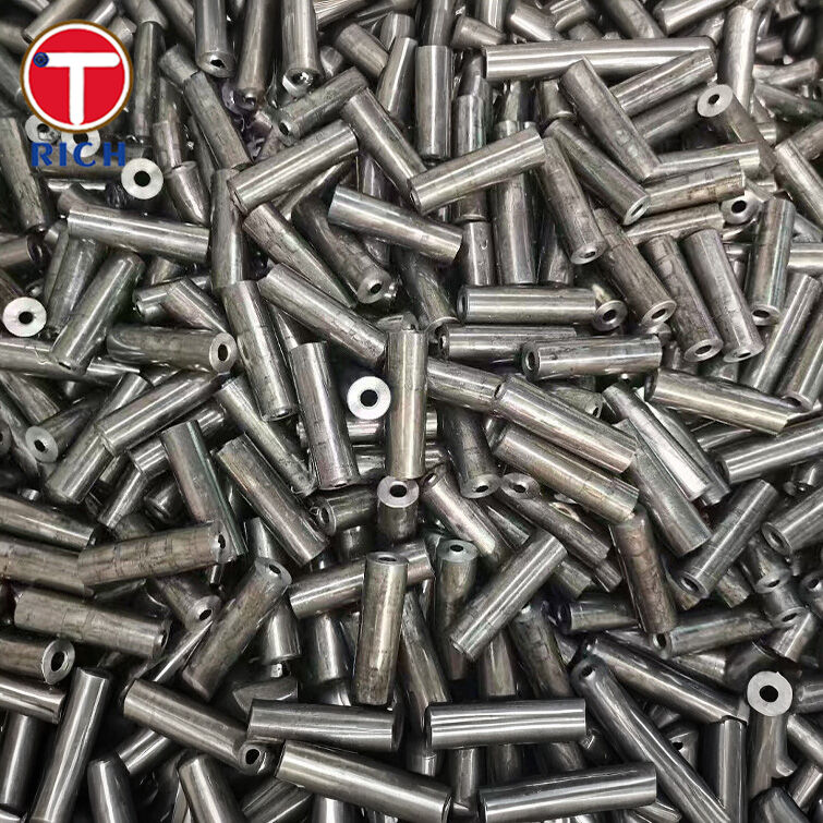 41Cr4 낮은 합금 소화 및 온화 된 꿰매지 않는 정밀 철강 튜브 엔지니어링을위한 엄격한 OD / ID 허용량