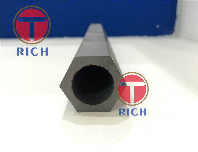 ASTM A106-2006 스테인리스 이음새가 없는 EMT 관 간격 냉각 압연 1-30 Mm